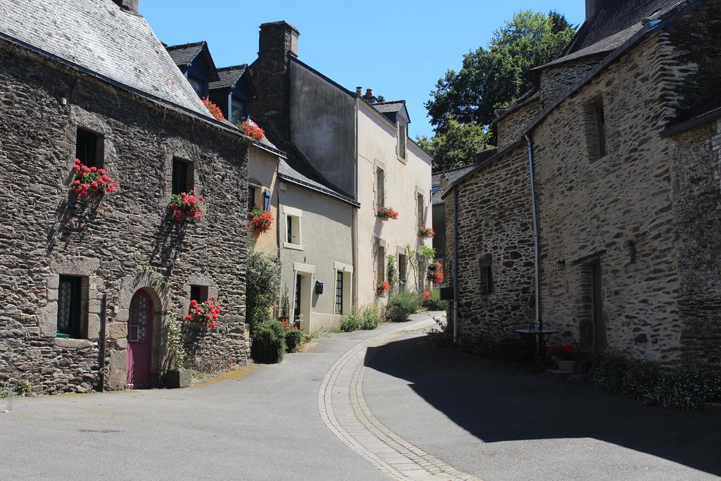 Villa "Number 26" Town House Rochefort-en-Terre Exterior foto